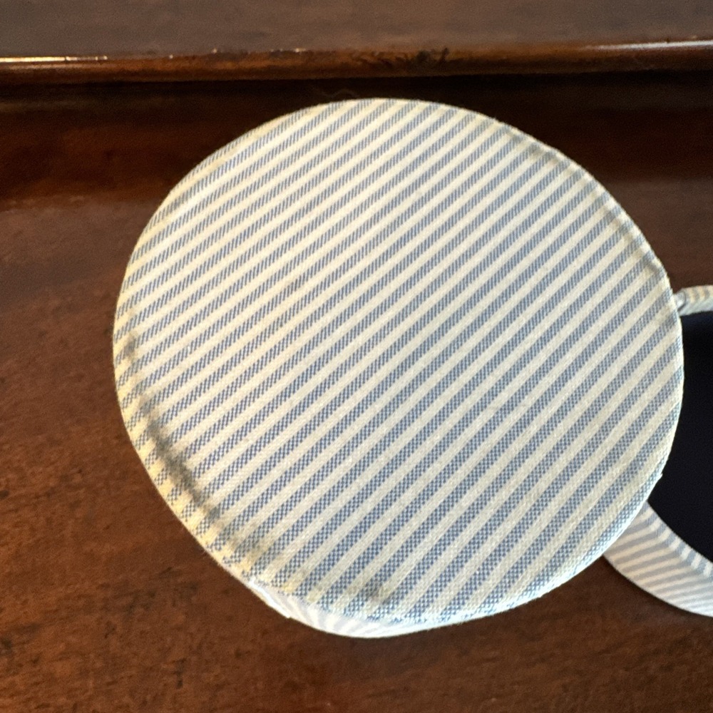 7" Vintage Tommy Hilfiger Perfume Case Cylinder Fabric Blue Stripes - Case Only - Picture 9 of 14